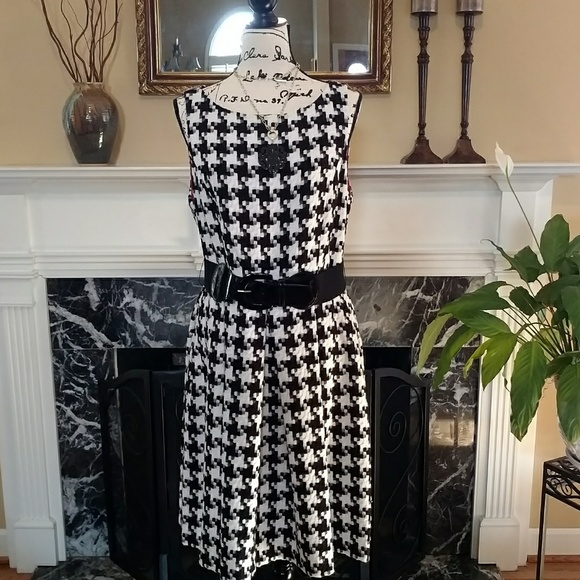 Jessica Howard Dresses & Skirts - 💙🖤 Jessica Howard Dress 🖤💙🐾